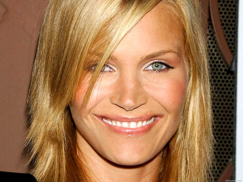 Natasha Henstridge Foto