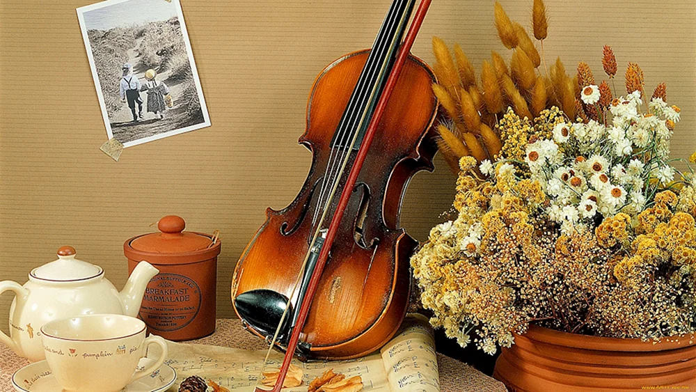 Stillleben mit Musikinstrumenten Stillleben mit Musikinstrumenten