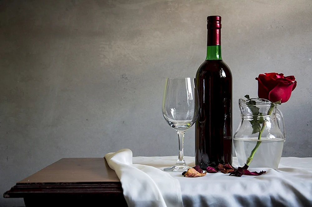 Weinstilleben mit Wein und Obst