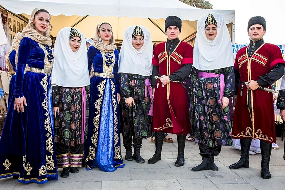 Nationaltracht der Völker Dagestans Kumyks
