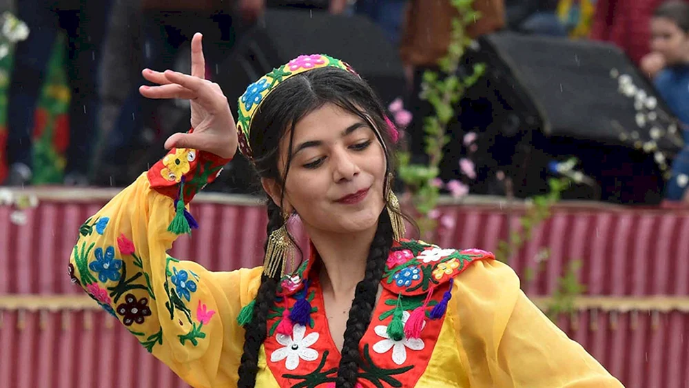 Navruza Biynazova