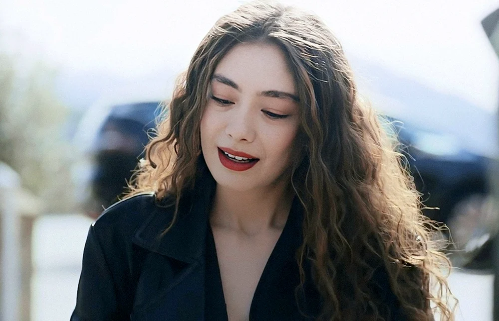 Neslihan Atagül 2021