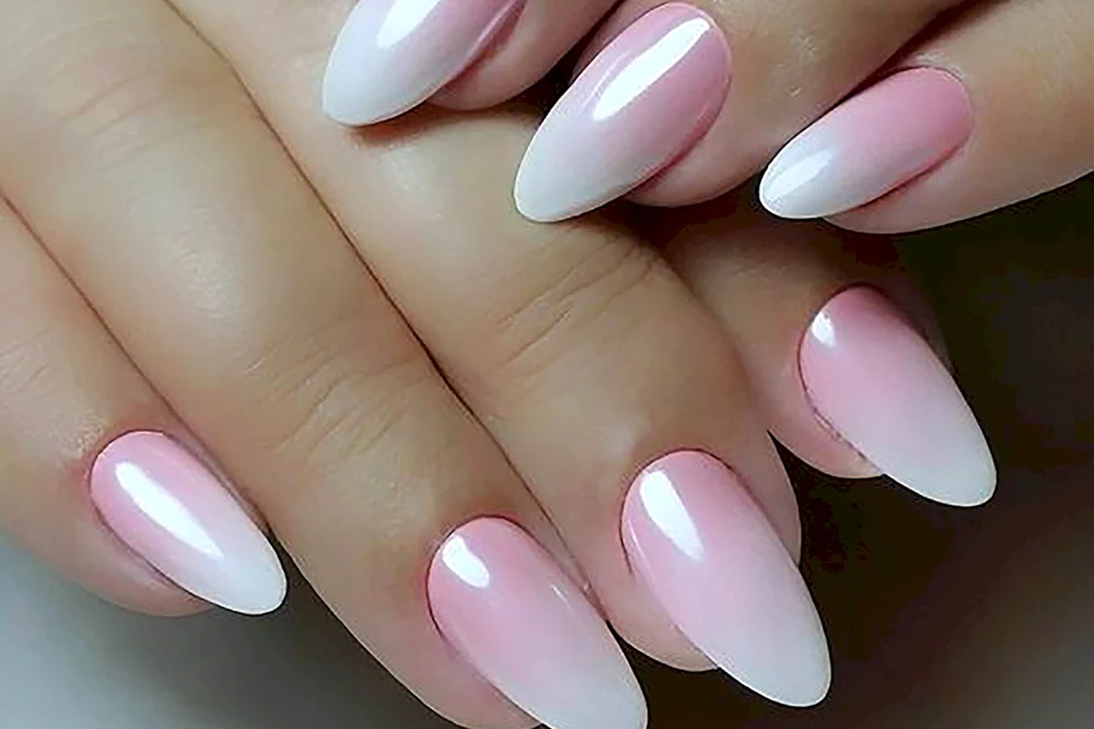 Stiletto Mandel Französisch auf Mandel