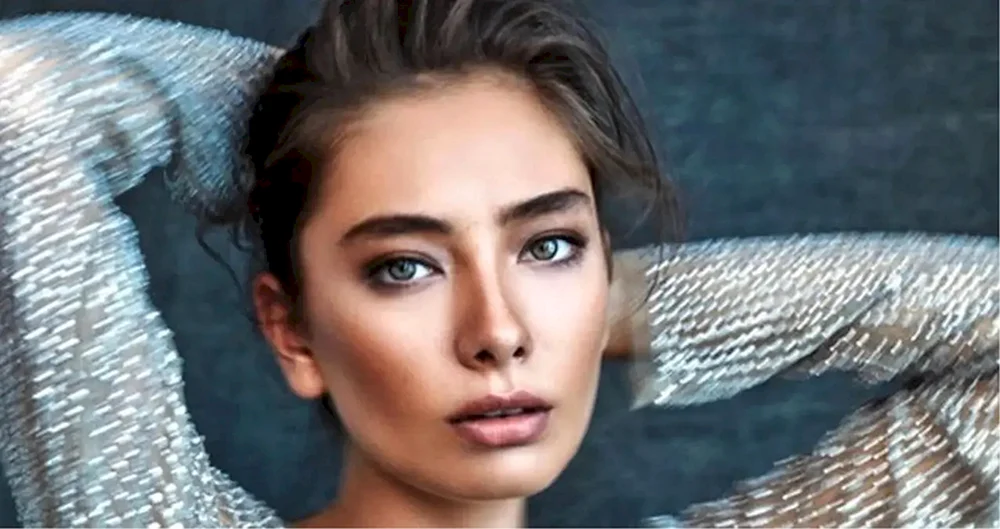Neslihan Atagül