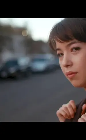 Nicole Bloom Amanda