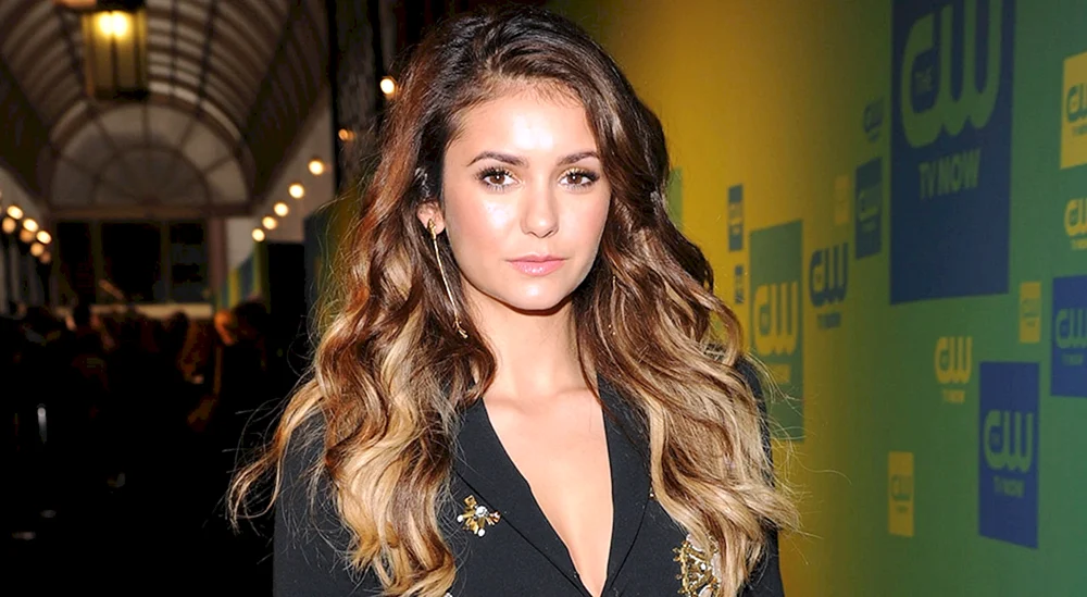 Nina Dobrev