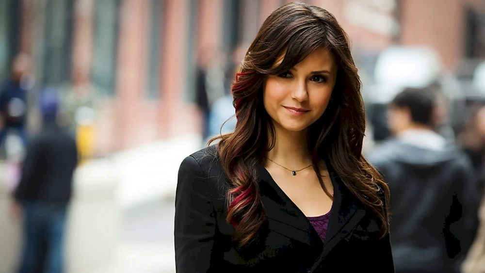 Nina Dobrev