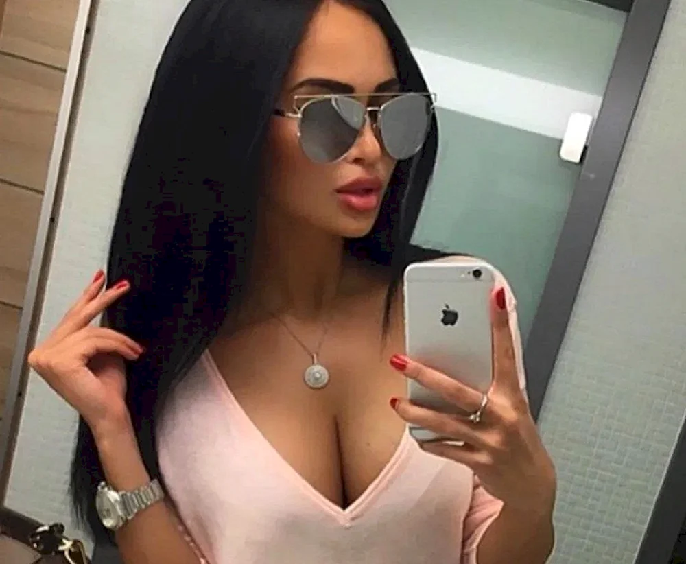 Nita Kuzmina Selfies