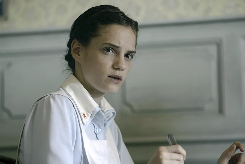 Noemie Schmidt Versailles
