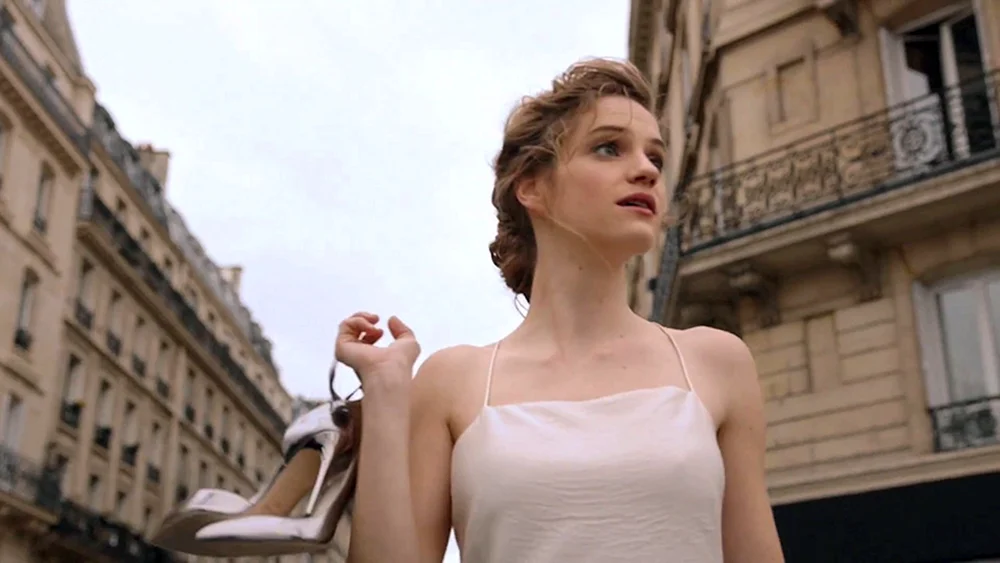 Noemie Schmidt Versailles