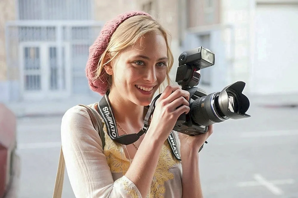 Nora Arnezeder TV series. Herkunft