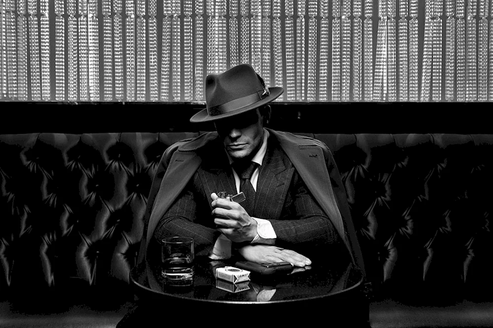 Mafioso mit Zigarre