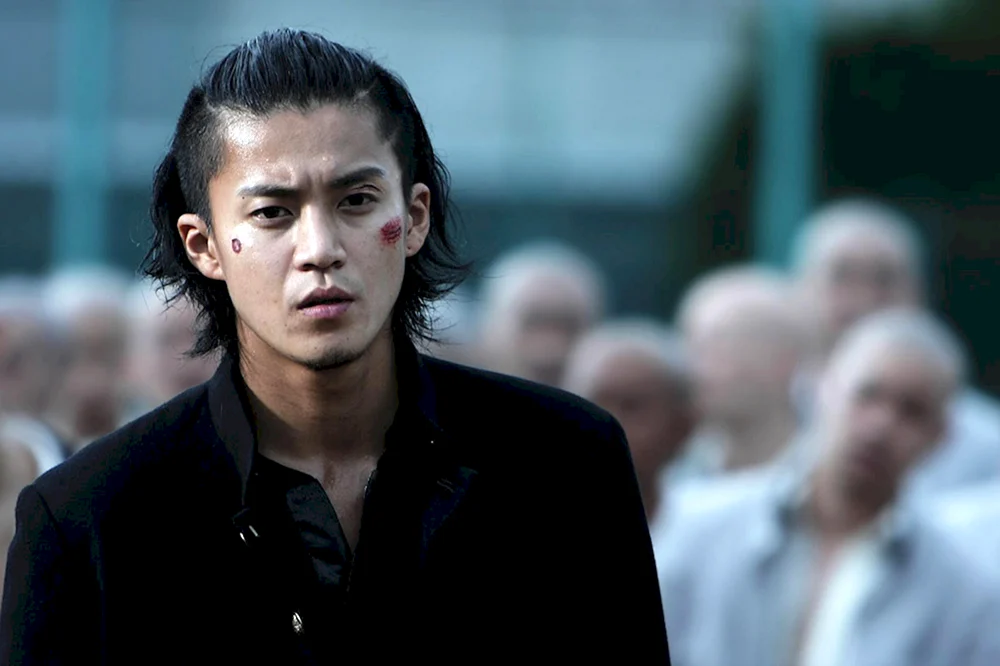 Oguri Shun Krähen