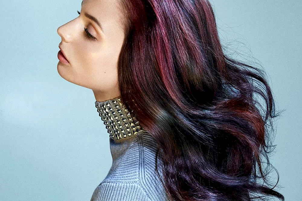 Shatush Balayage Färbung auf braunem Haar