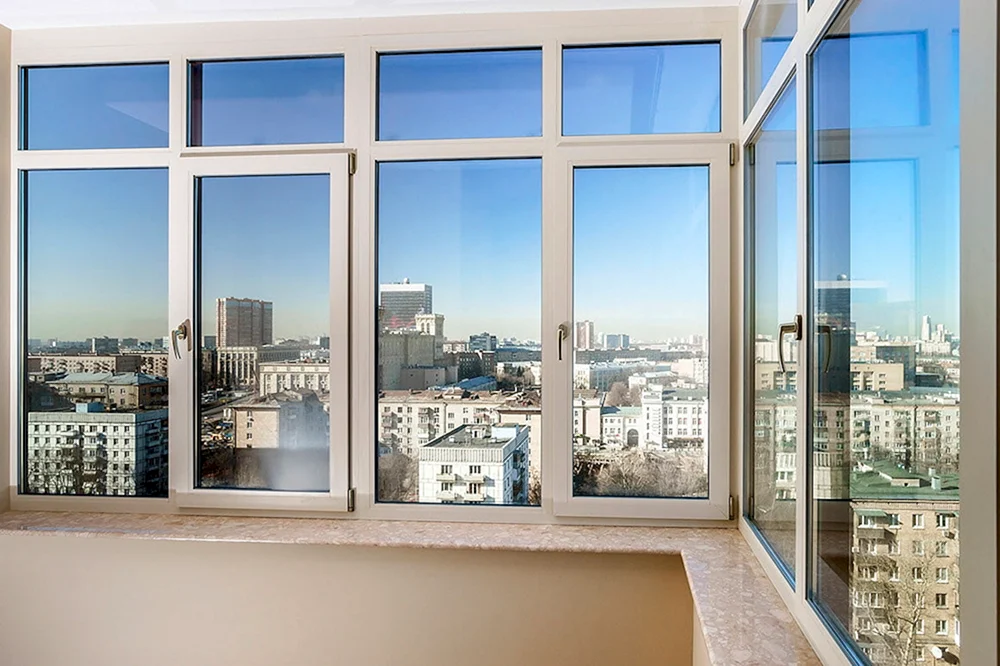 Bodenfenster mit Blick in den Garten