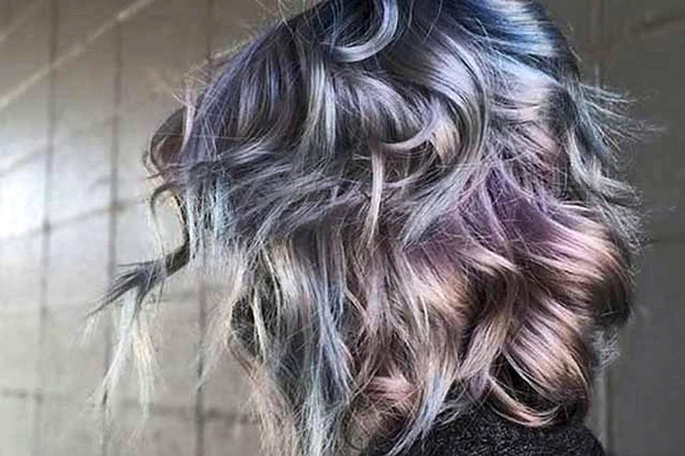 Peppel Färbung für dunkles Haar mit Grau
