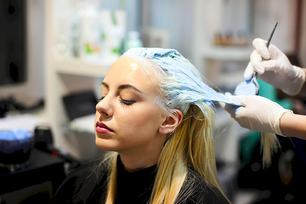 Blaues Haar