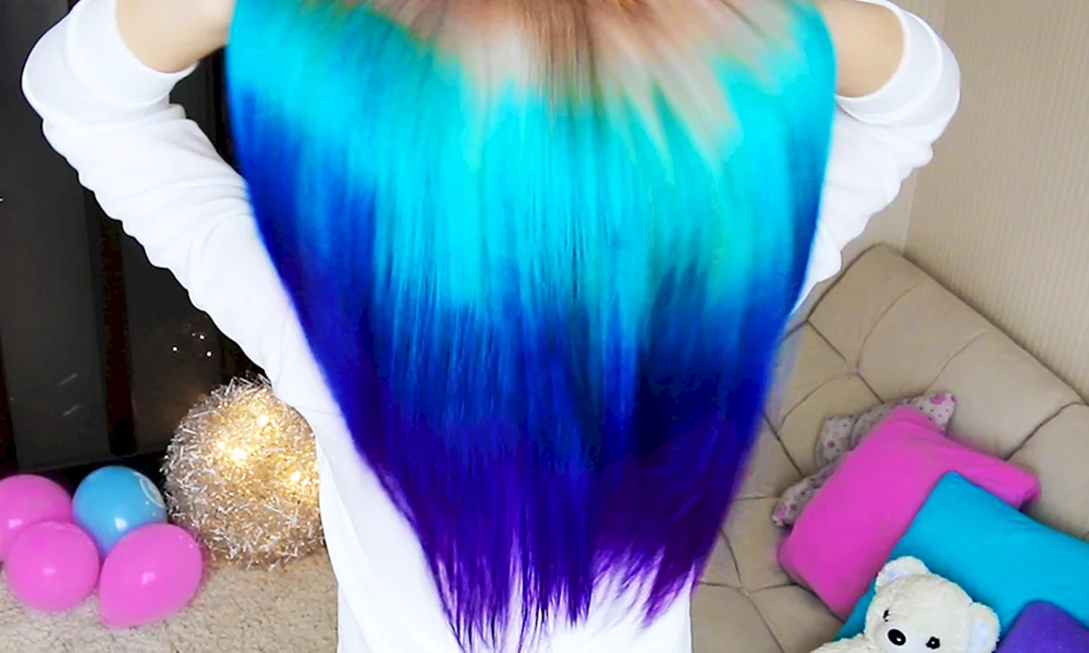 Farbige Frisuren für Jungen