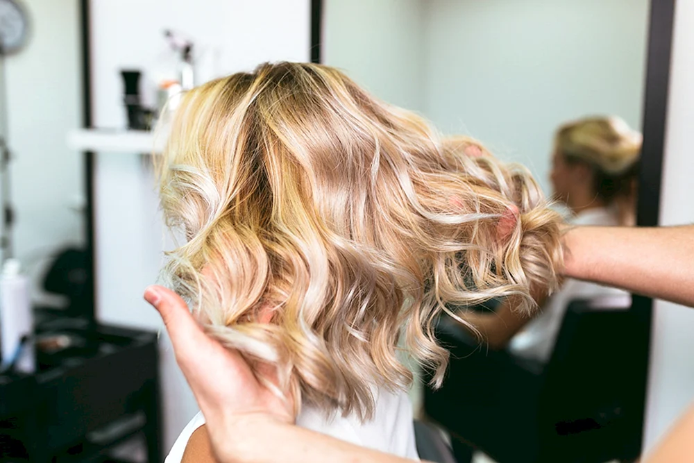 Locken auf Bob-Bob-Frisur