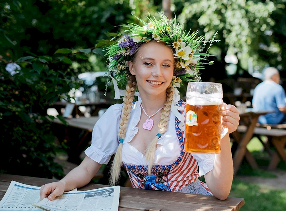 Österreichisches Oktoberfest 2020 in Deutschland Mädchen