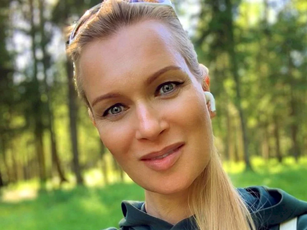 Olesya Sudzilovskaya Schauspielerin