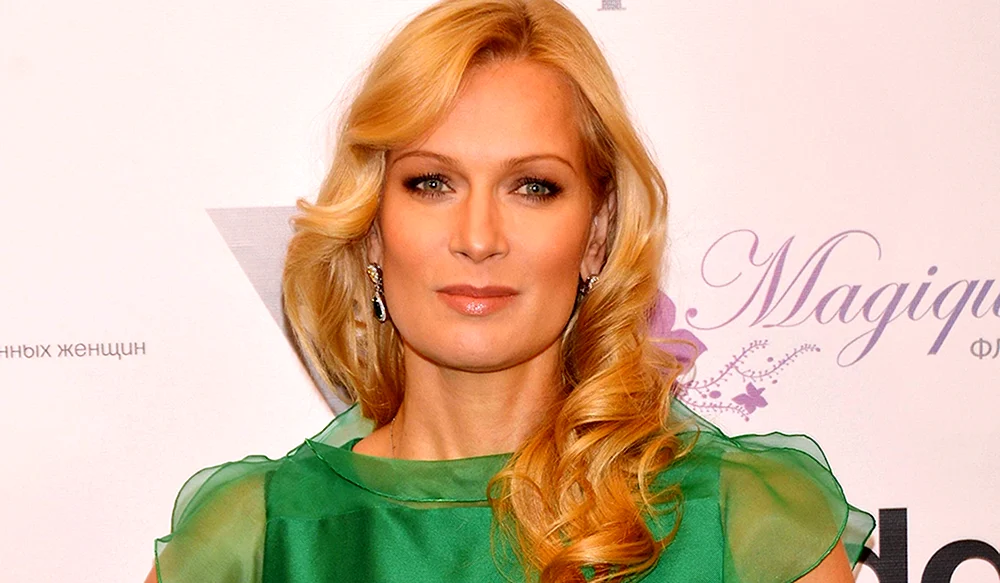 Olesya Sudzilovskaya Schauspielerin