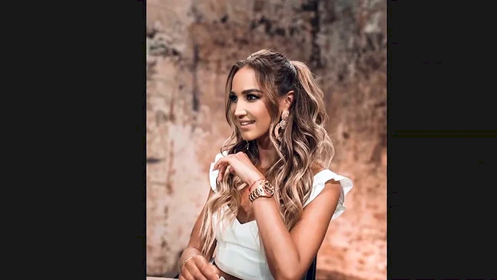 Oliga Buzova