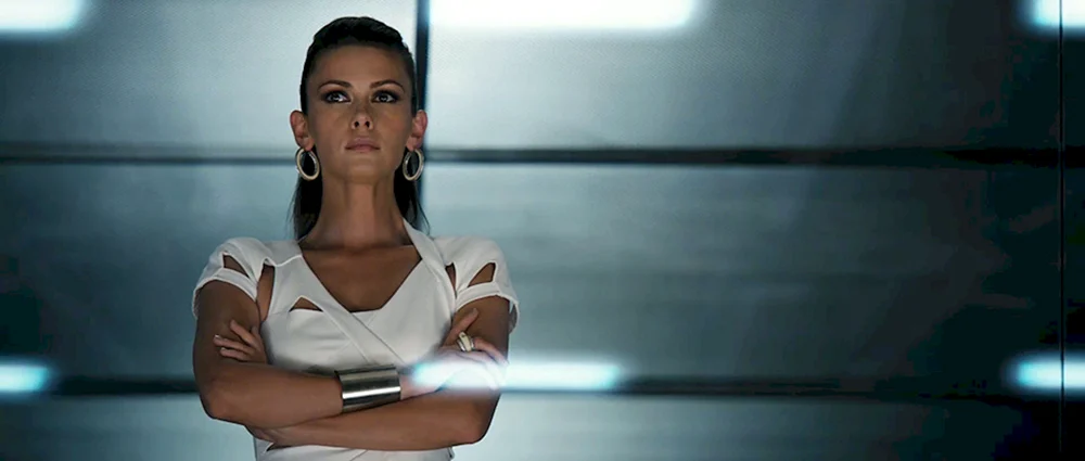 Olga Tchakova Stiftung Nadia Petrova Vampire Diaries