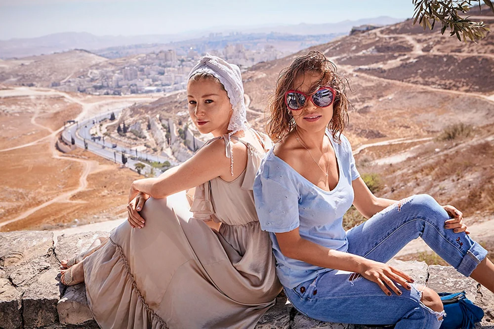 Olga Medynich und Serafima Nizovskaya