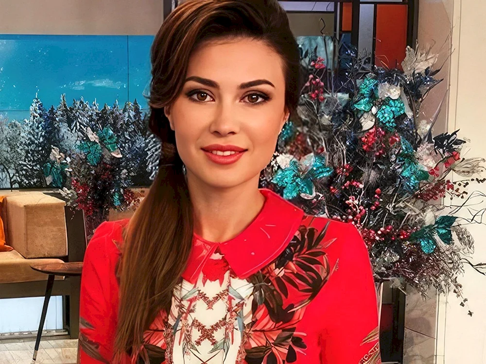 Olga Ushakova TV-Moderatorin