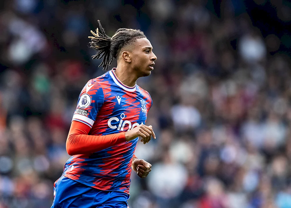 Olisa Fußballer Crystal Palace