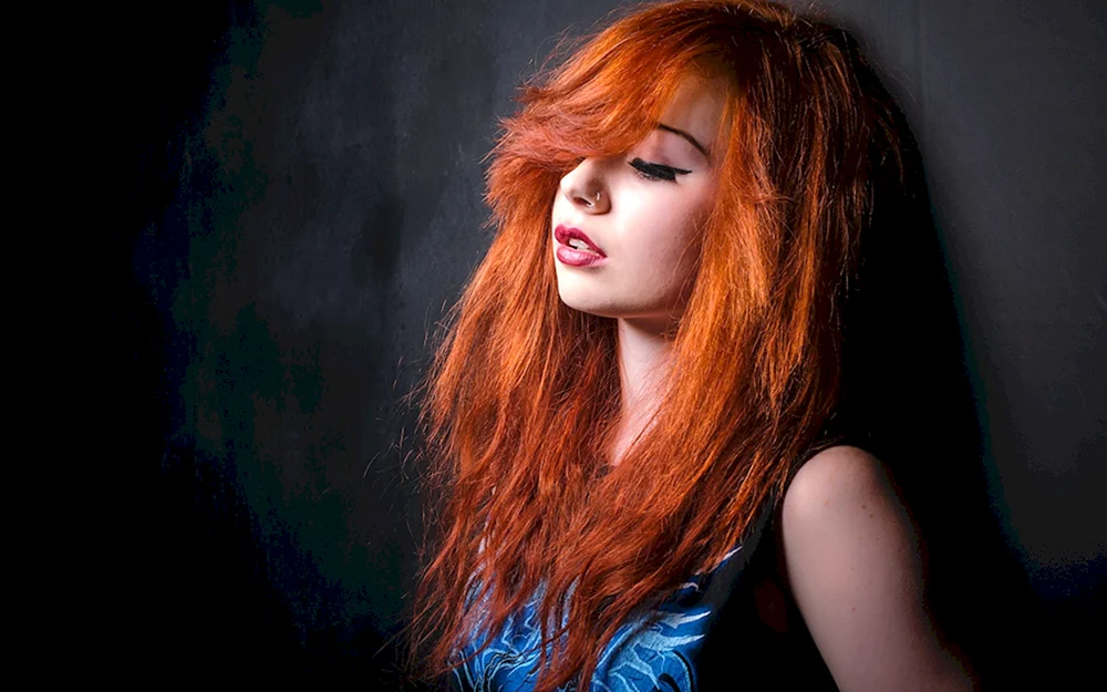 Olivia Winter Modell Rotschopf