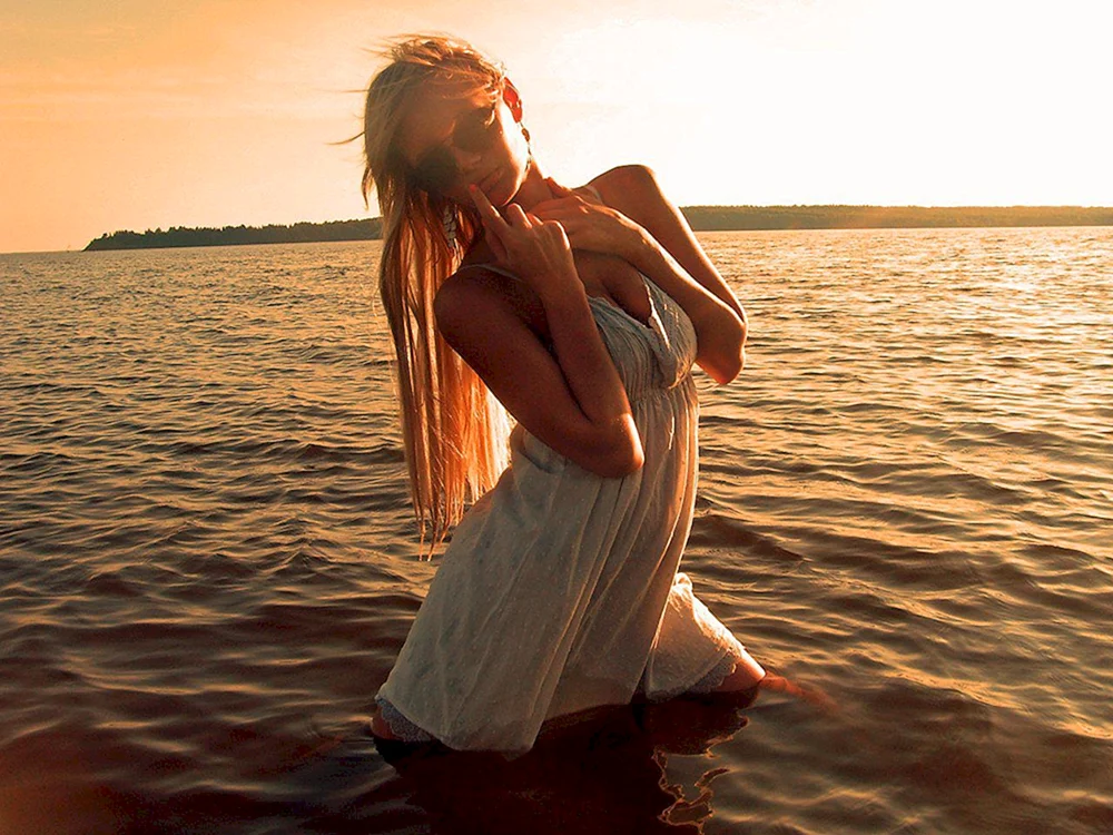 Olya Abramovich Kleid