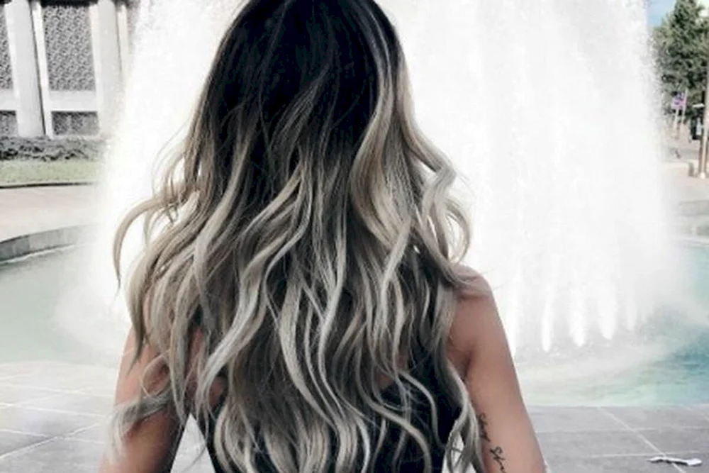 Ombré-Balayage aschfahl