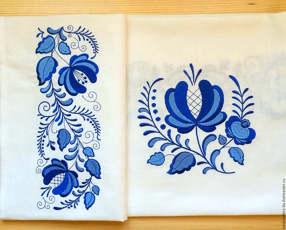 Ornamentale Gzhel-Malerei