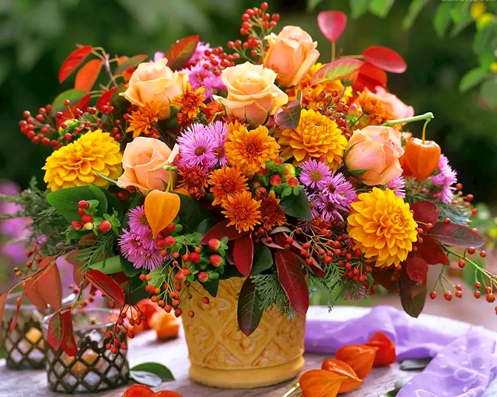 Brautstrauß mit getrockneten Blumen