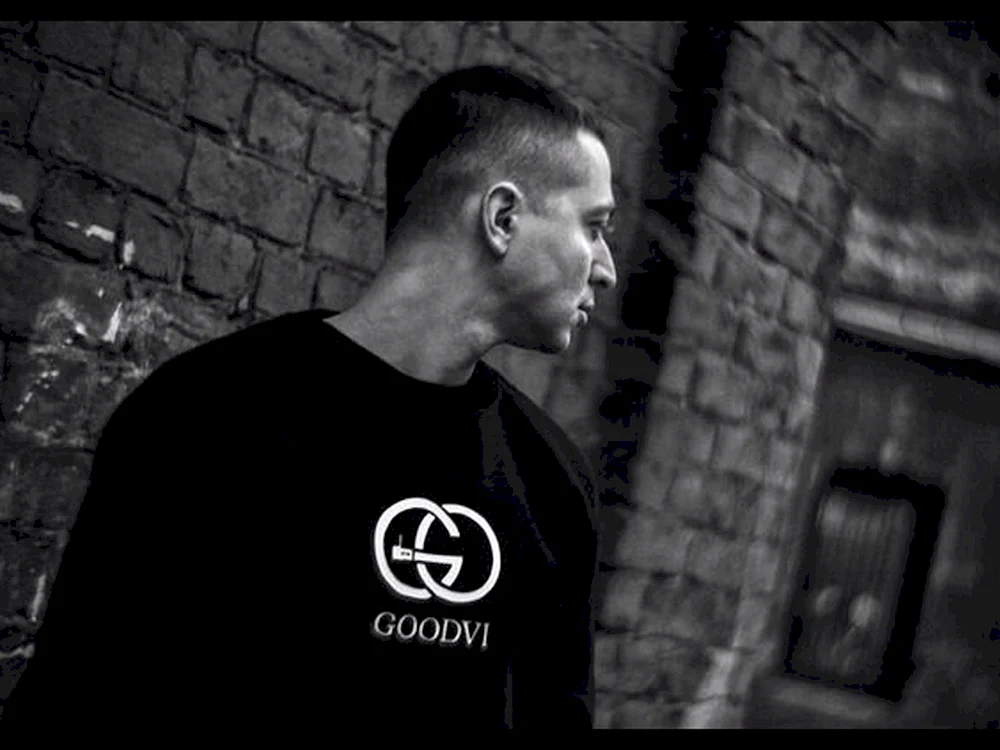 Oxxxymiron