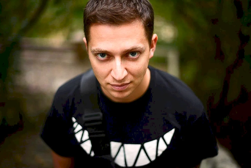 Oxxxymiron
