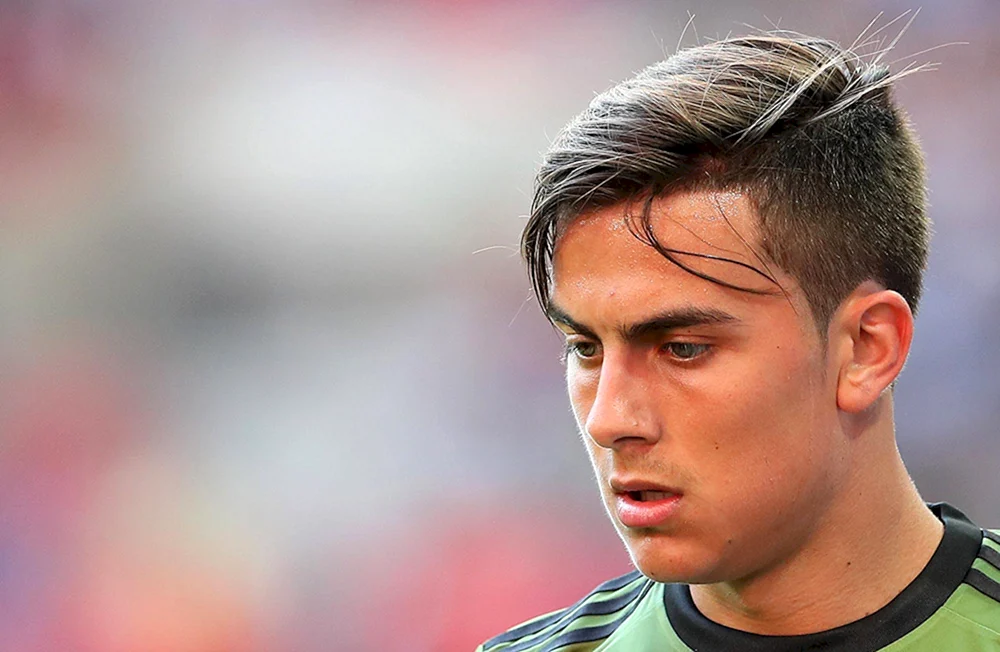 Paulo Dybala Haarschnitt. Haarschnitt