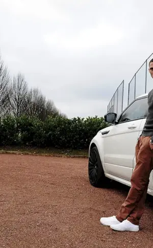 Typ beim Auto