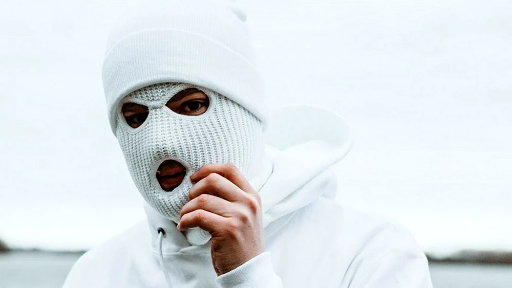 Der Typ in Balaclava