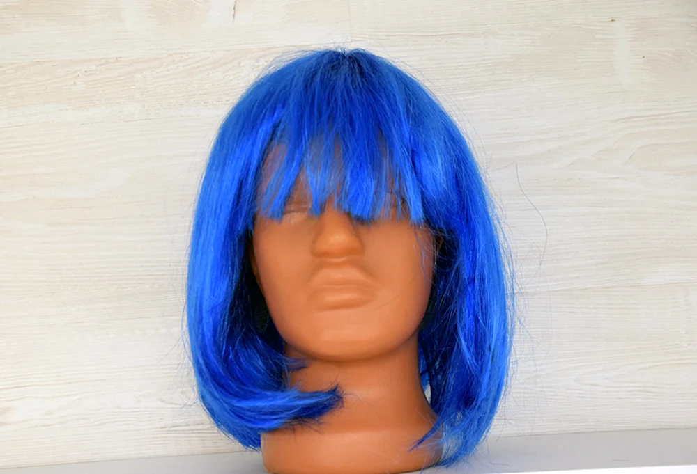 Linda Halberg blaues Haar