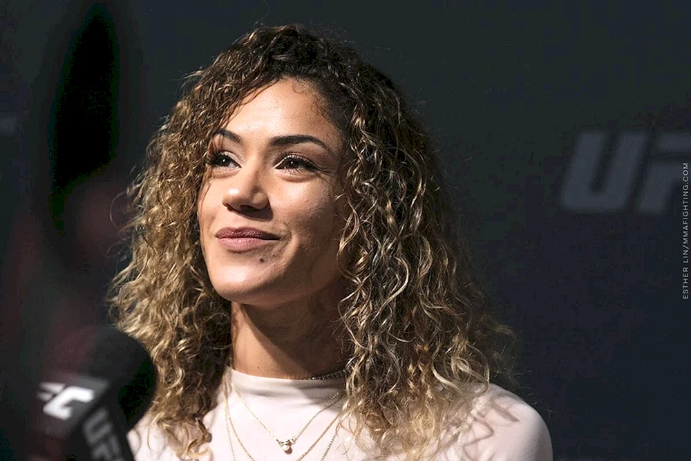 Pearl Gonzalez MMA