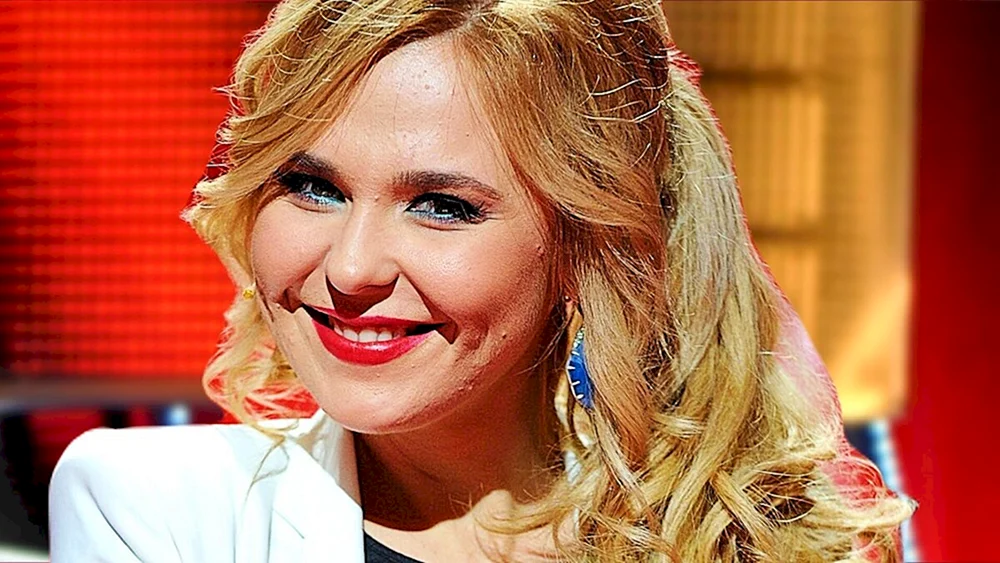 Maxim Magazin Polina Gagarina