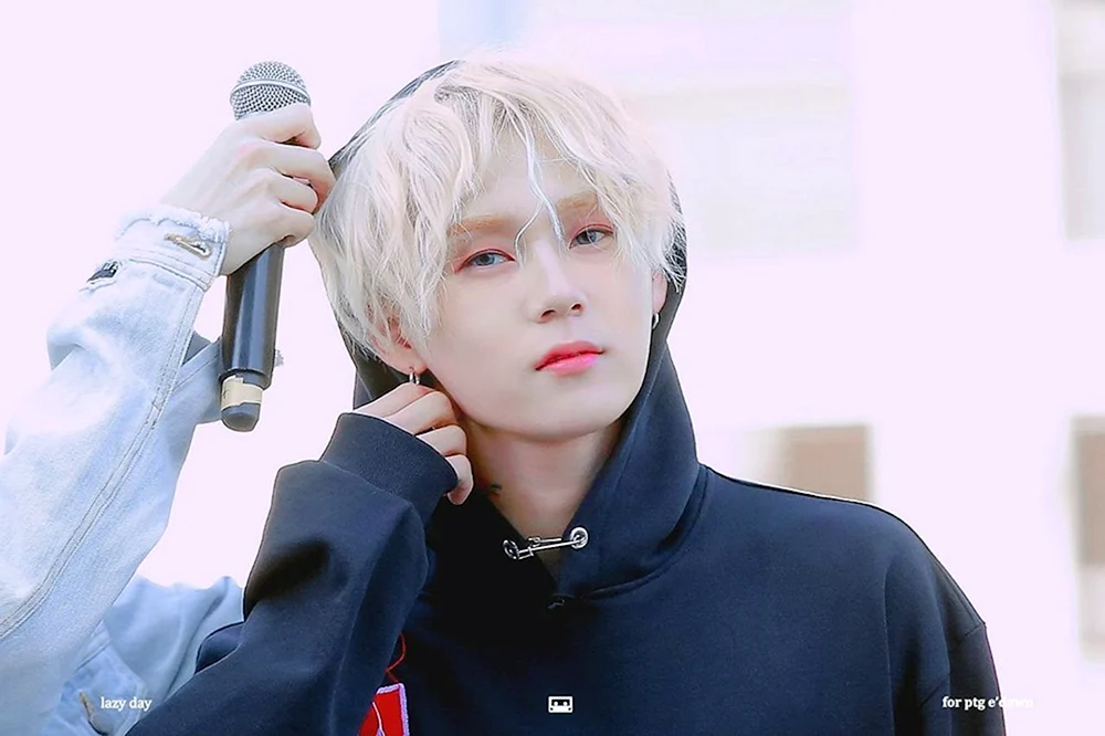 Pentagon Idon Frisur