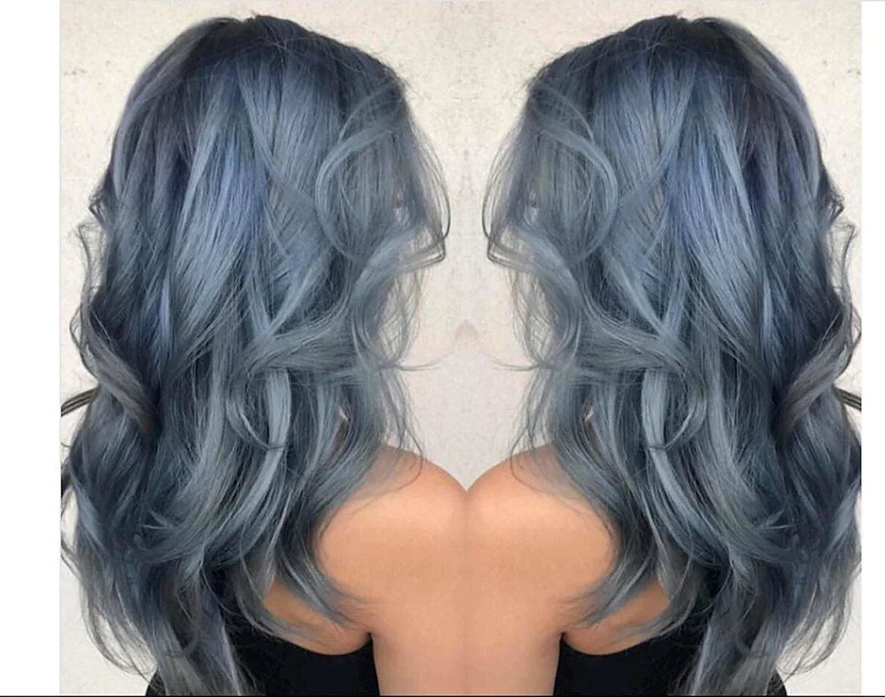 Aschblaues Haar