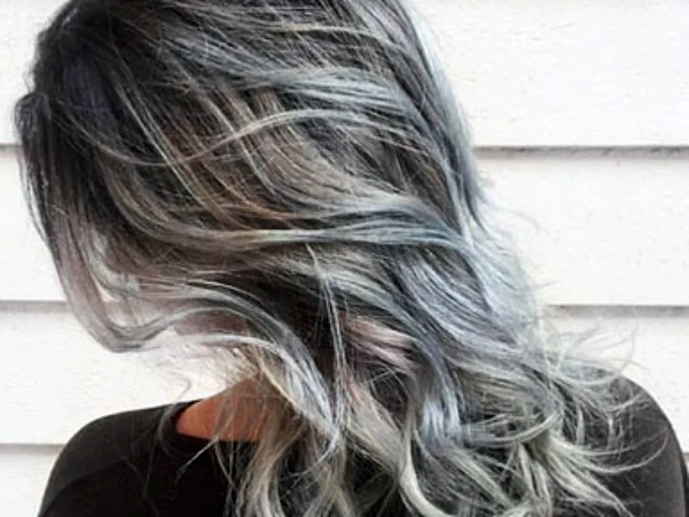 Braune Haarfärbung