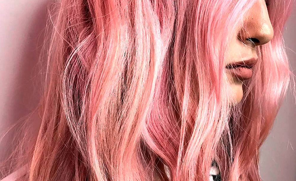 Pinky pinke Haarfarbe