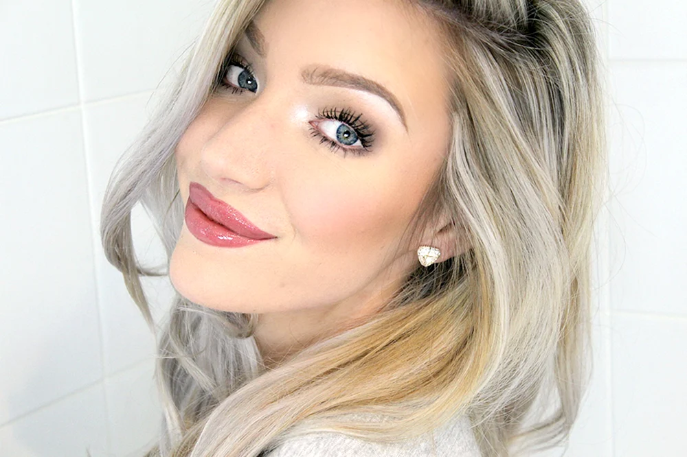Smokey blond ash