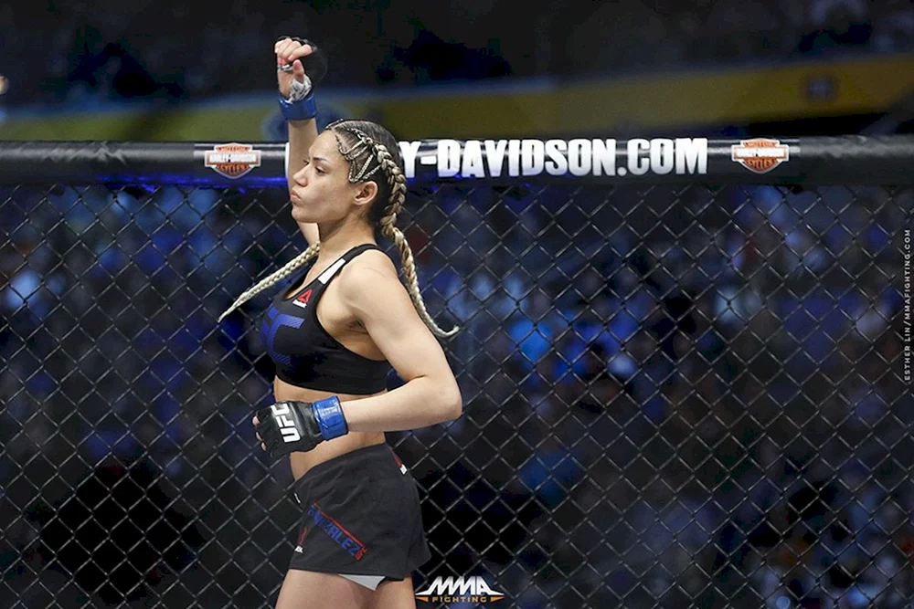 Pearl Gonzalez UFC
